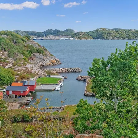 4 Bedroom In Farsund