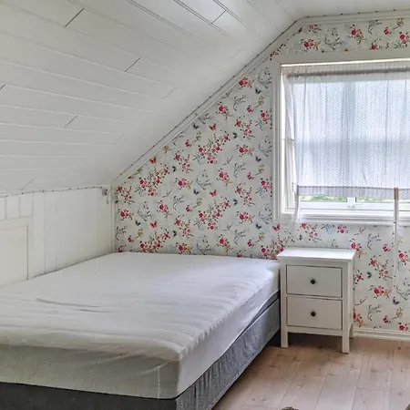 Holiday home 4 Bedroom In *